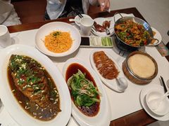 -梅利汴京烤鸭•开封豫菜地标店(东大街店)