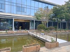 -宝界普菲特湖畔酒店