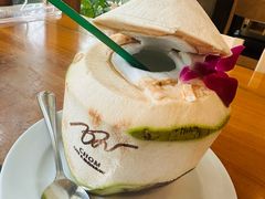 -Chom Cafe and Restaurant