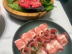 -红鼎豆捞·非遗鲍皇汤火锅(宝丰路店)