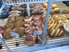 -焙丽拾光(麦凯乐直营店)