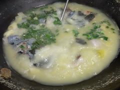 招牌柴火灶鱼头-好灶头妈妈菜·柴火灶台鱼·千岛湖土菜地标美食