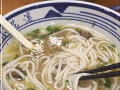 -鑫花溪牛肉米粉(凤凰街创始总店)