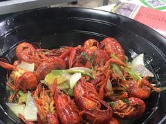 -虾弄弄海派小龙虾·牛羊蝎子火锅