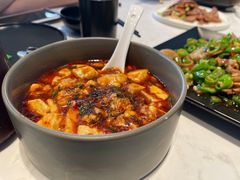 -本来精品川菜(嘉里中心店)