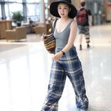 本来就162的身高,让她看起上去不光显矮