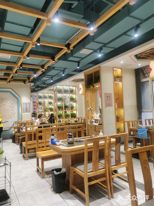 陶记穆斯林羊架馆(青年路店)大堂图片