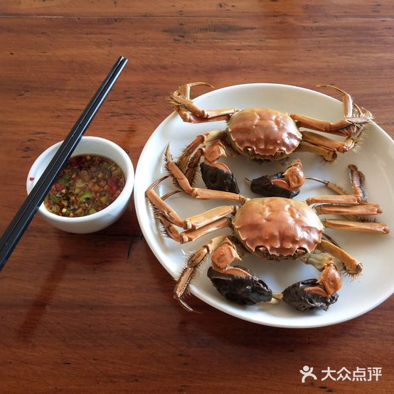 新汇餐厅特色大闸蟹