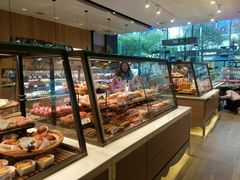 面包甜点陈列柜-巴黎贝甜(大宁国际商业广场店)