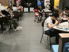 -麦当劳(中唱大厦店)