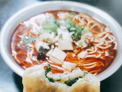 -薛记襄阳香辣牛肉面(平安路店)