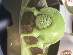 -必胜客(WOW黄骅华贸店)