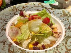 -铭牛烧肉·和牛海鲜自助(高新月牙湖店)