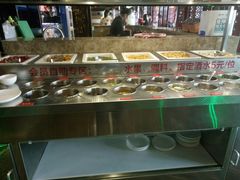 自助调料区-七欣天香辣蟹火锅(苏州东大街店)