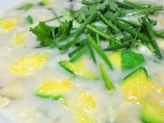 南瓜鱼头汤-邛海风味特色菜馆