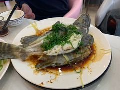 -覃记海鲜美食餐厅