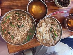 -正宗杨记普洱酸醋米线(总店)