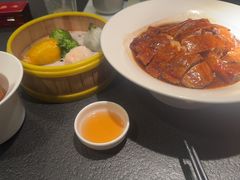 -蝴蝶里·粤菜·点心(滨江龙湖店)