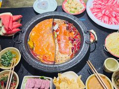 -宽板凳老灶火锅(台湾街店)