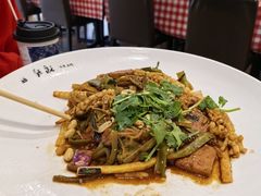 酱香香锅-拿渡·水煮鱼麻辣香锅(王府井奥莱·香江小镇店)