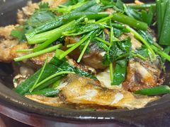焗鱼头-东江厨岸（惠州味道）(江畔花园店)