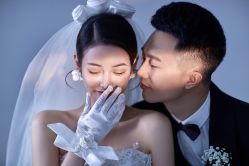 -金夫人婚纱摄影