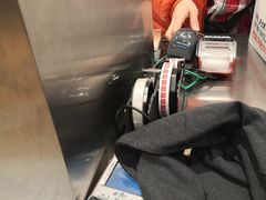 -优衣库(郑州丹尼斯大卫城店)