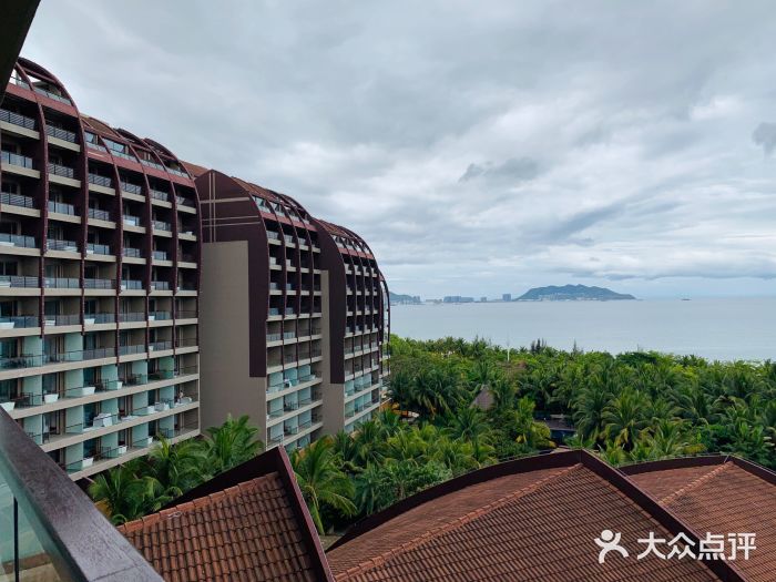 三亚湾海居雅高铂尔曼度假酒店图片