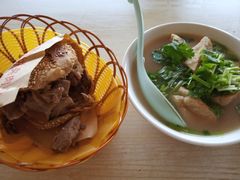 -洪峰浩老北京烧饼夹肉(角门路店)