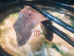 -丽虹云南过桥米线(兴工街店)