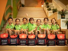 -宾果蒙特梭利托育儿童之家幼儿园(爱琴海店)