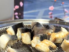 -围炉肉舍•炭烤活鳗•丹东海鲜烤肉(步行街店)