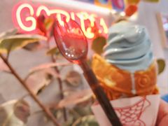 鲷鱼烧冰淇淋-高力乐面包咖啡厅(西塔店)