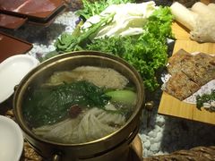 -慢丽江·云南野生菌土鸡锅(西山店)