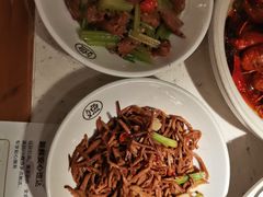 -江渔儿酸菜鱼·拔草餐厅(虎门君乐汇店)