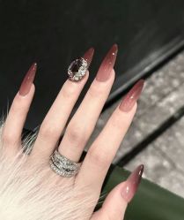 -芊冉•美甲美睫纹绣