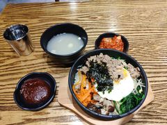 牛骨汤-吴草鸡爪오초닭발韩食堂(融恒盈嘉中心店)