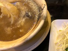 -J Daeng Seafood