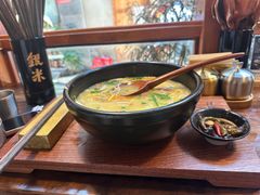 -银米·云南传统过桥米线(双廊黑金冠店)