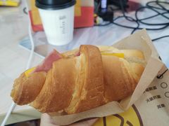 -麦当劳(虹梅路地铁站店)