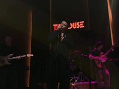-TZ House音乐现场(来福士中心店)