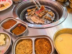 -哈哈碳都·牛肋条无限自助烤肉(宝龙店)