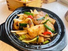 -荣誉海鲜酒楼(海湾店)