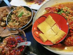 -何师烧烤Pro ·江湖川菜·小龙虾·精酿(太古里旗舰店)
