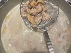 招牌猪肚鸡火锅-尚尚仙·酸汤猪手·猪肚鸡火锅(华联万柳购物中心店)