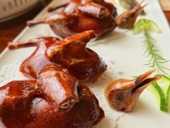 玻璃脆皮乳鸽-民族饭店-四季餐厅