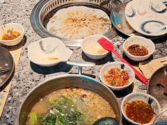 -阪尚皇·原切牛排·烤肉火锅自助(北京路店)