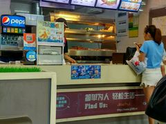 -华莱士·全鸡汉堡(沙井车站店)