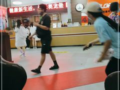 -奥龙堡游泳馆(广纸店)
