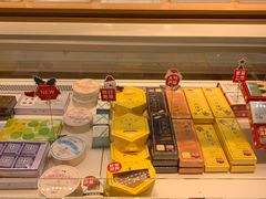 面包甜点陈列柜-好利来(回龙观西大街店)